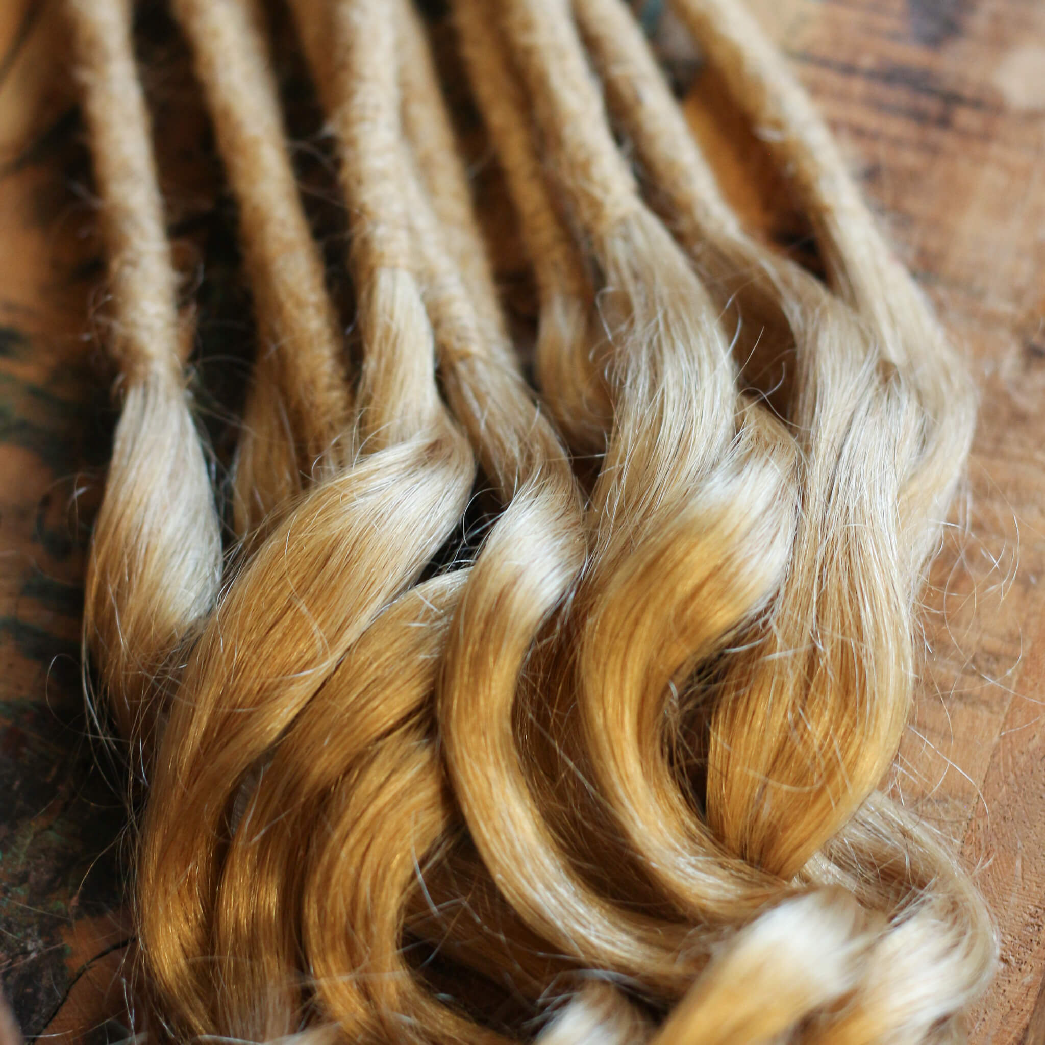Single Ended (SE) Long End Dreadlocks - Gyldenblond