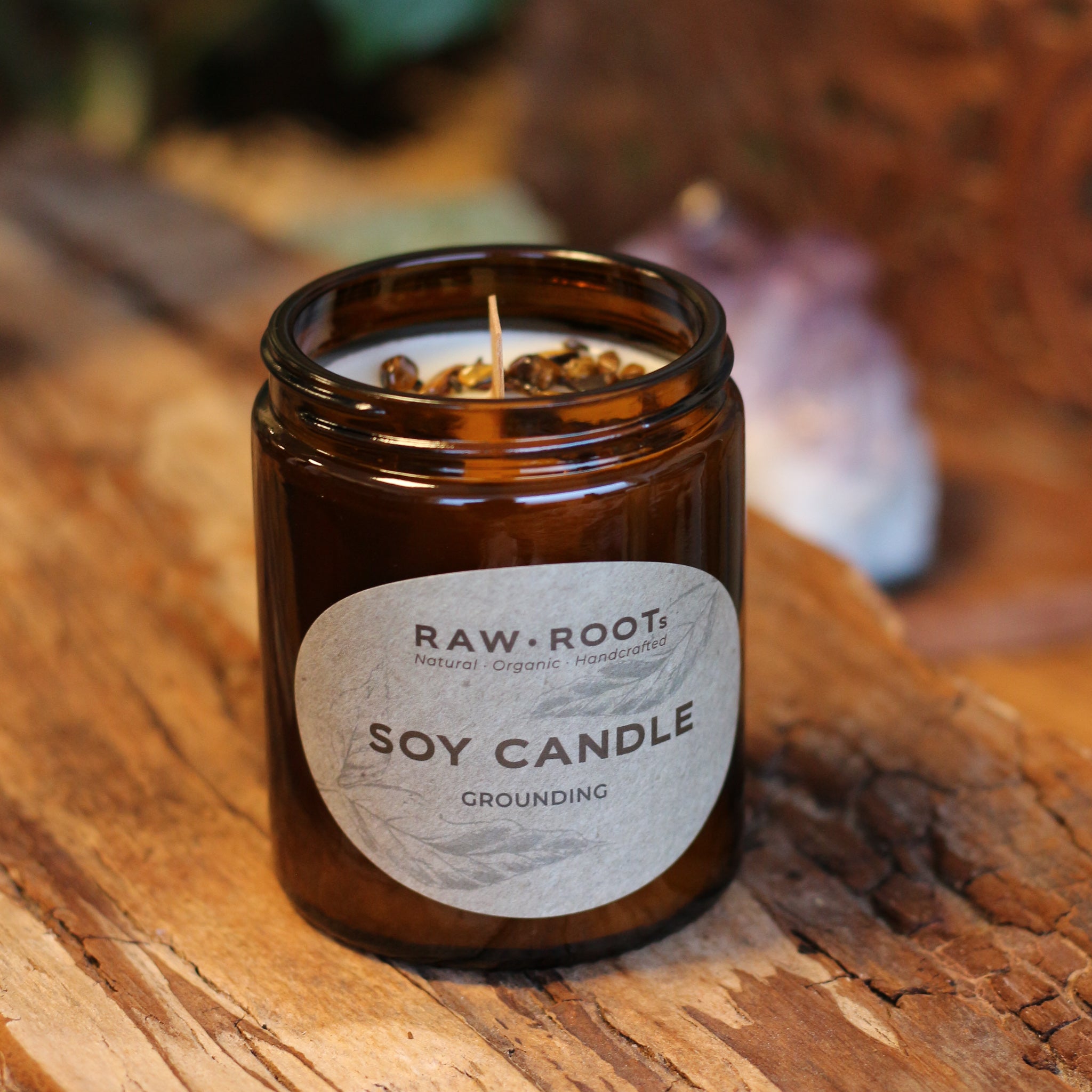 Large soy candle with crystals - Grounding