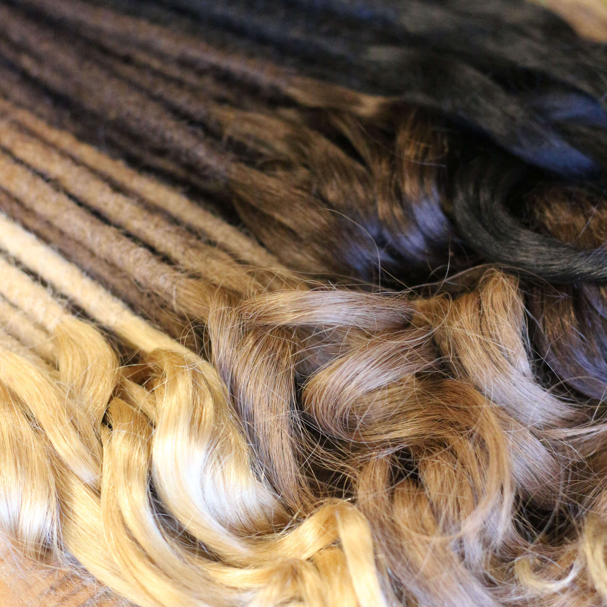 Single Ended (SE) Long End Dreadlocks - Mørkeblond