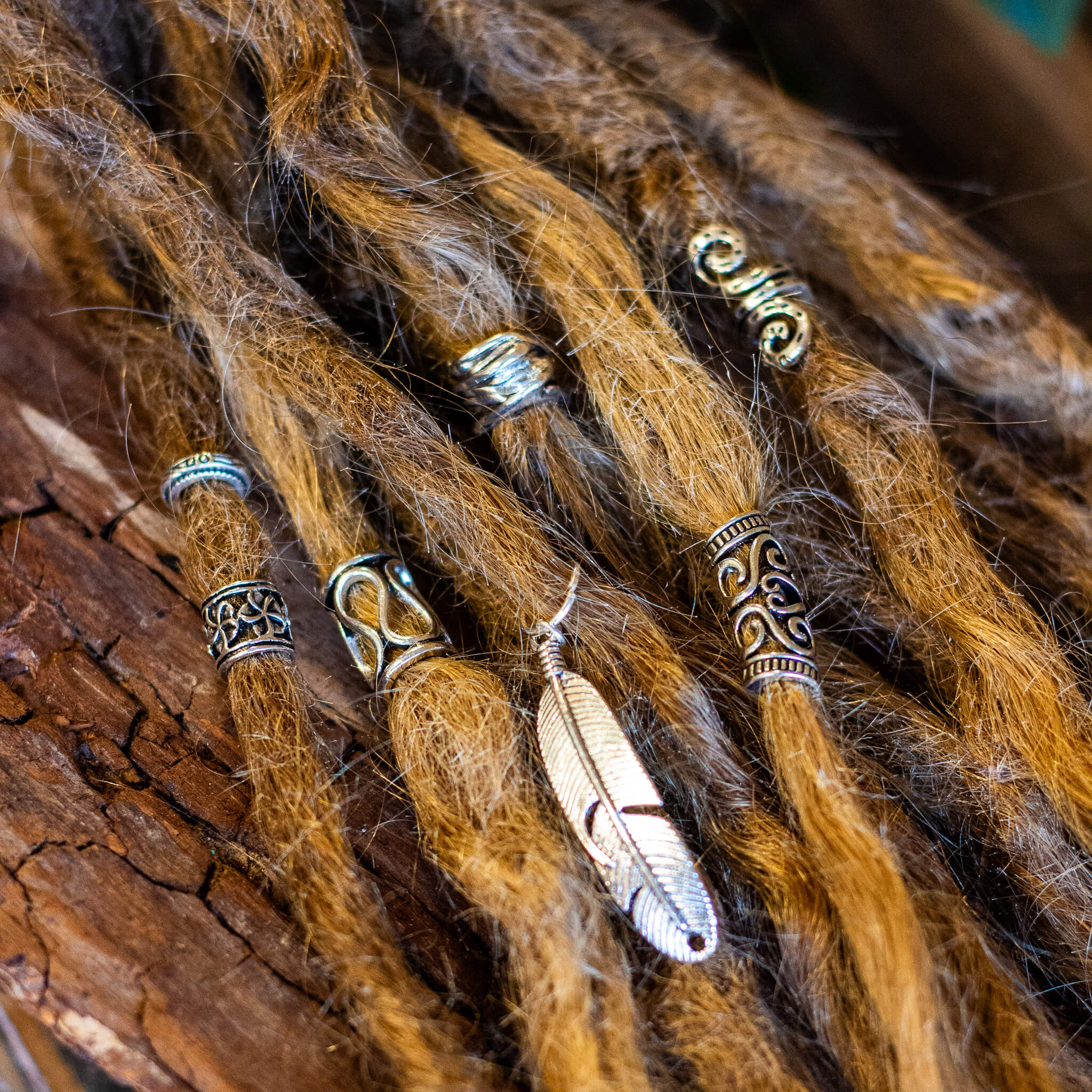 Silver Feather Dread Bead Sæt